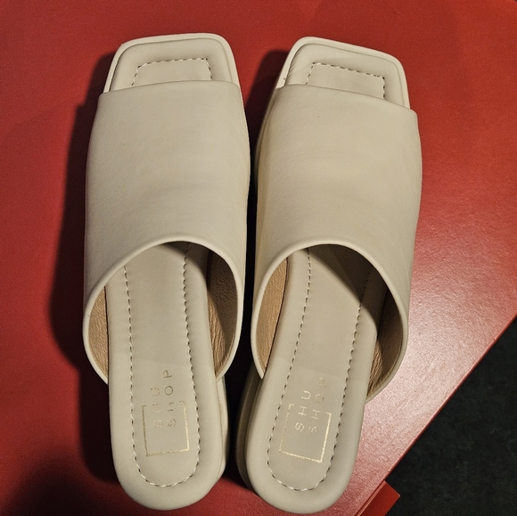 Women's Square Toe Platform Sandals - Picture 2 of 8